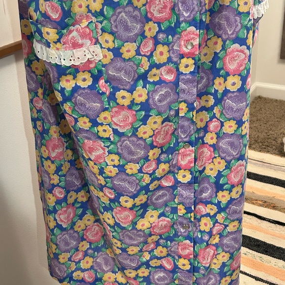 Carole Multicolor Floral Fabric house dress- XL - Picture 6 of 10